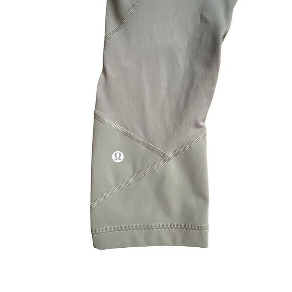 Lululemon Runs With The Waves Crop 21" Workout Pants W6AVOS Size 6 - Picture 8 of 12